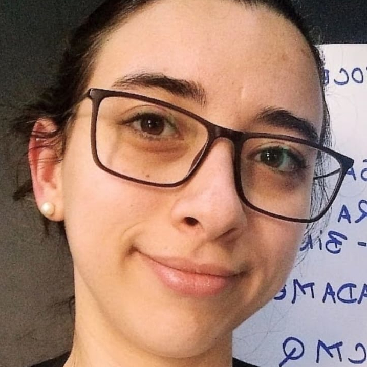 Profª. Flávia Giovana Cavalheiro